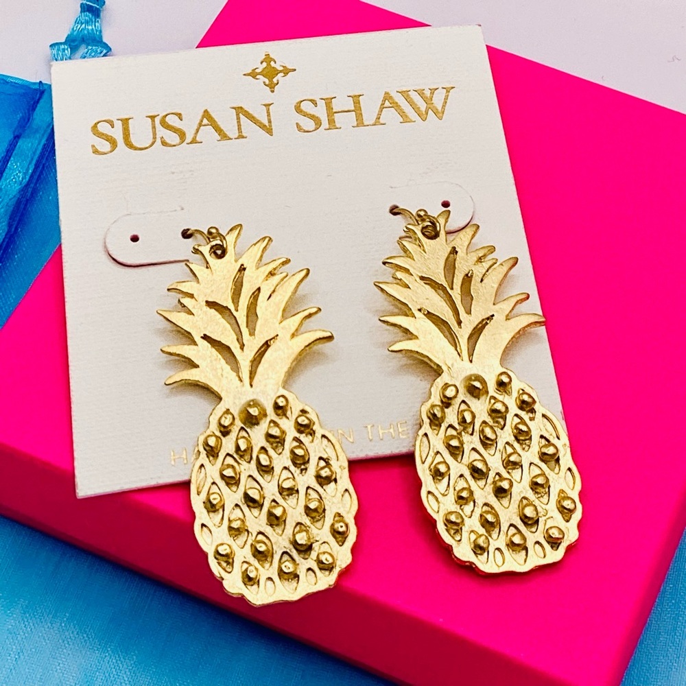 Susan Shaw Gold Pineapple Drop Earrings